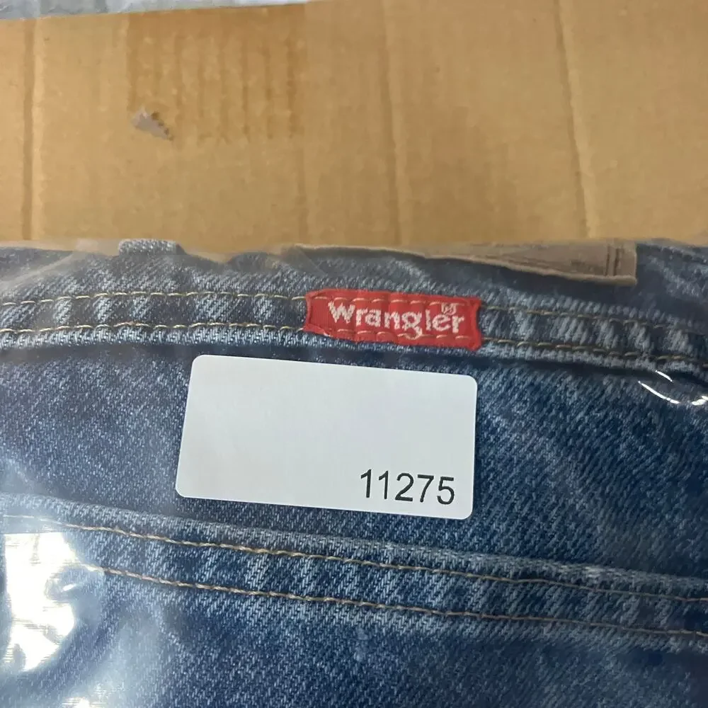 Wrangler Jeans Mens 38x32 Blue Regular‎ Fit Cotton Distressed Denim Whiskers